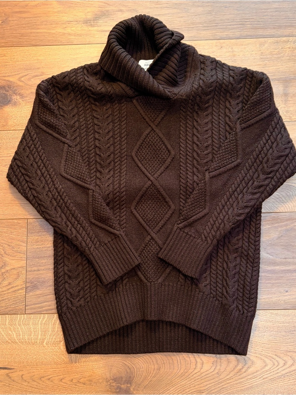 Aritzia 100% Merino Wool Cable Knit Dark Brown Sweater - Picture 4 of 6